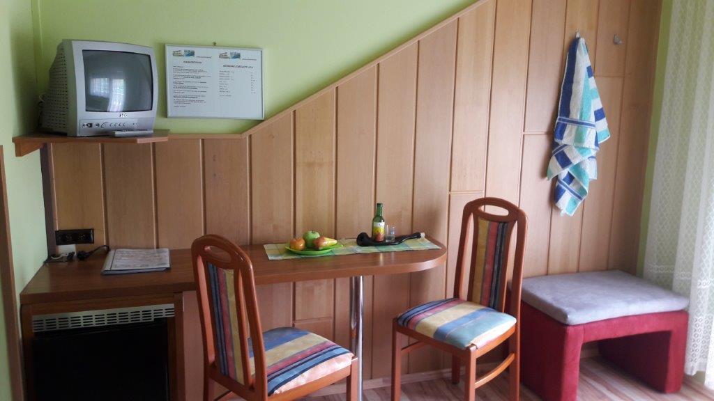 Arkadenhaus Steiner Bed & Breakfast Подерсдорф ам Зее Екстериор снимка