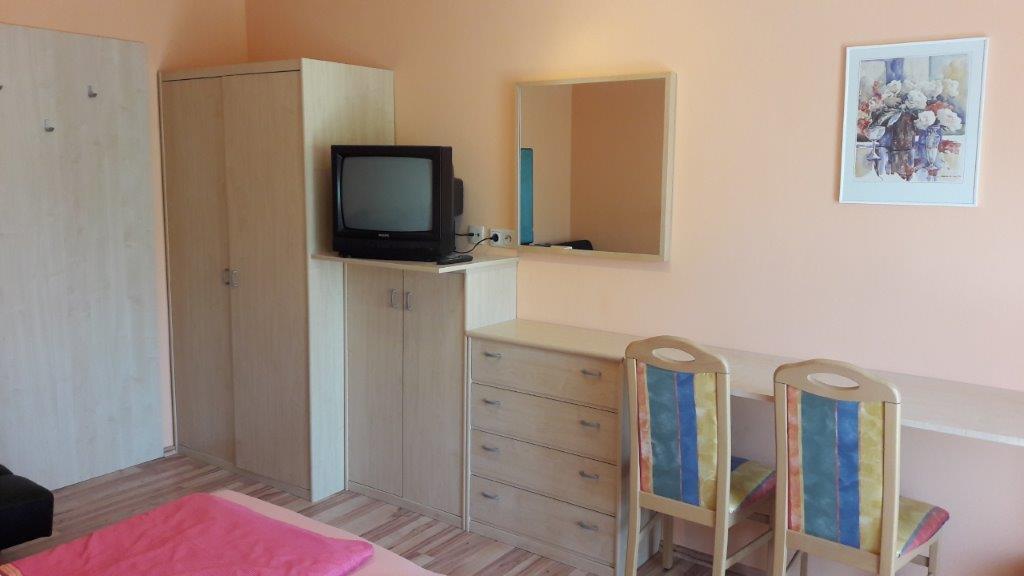 Arkadenhaus Steiner Bed & Breakfast Подерсдорф ам Зее Екстериор снимка