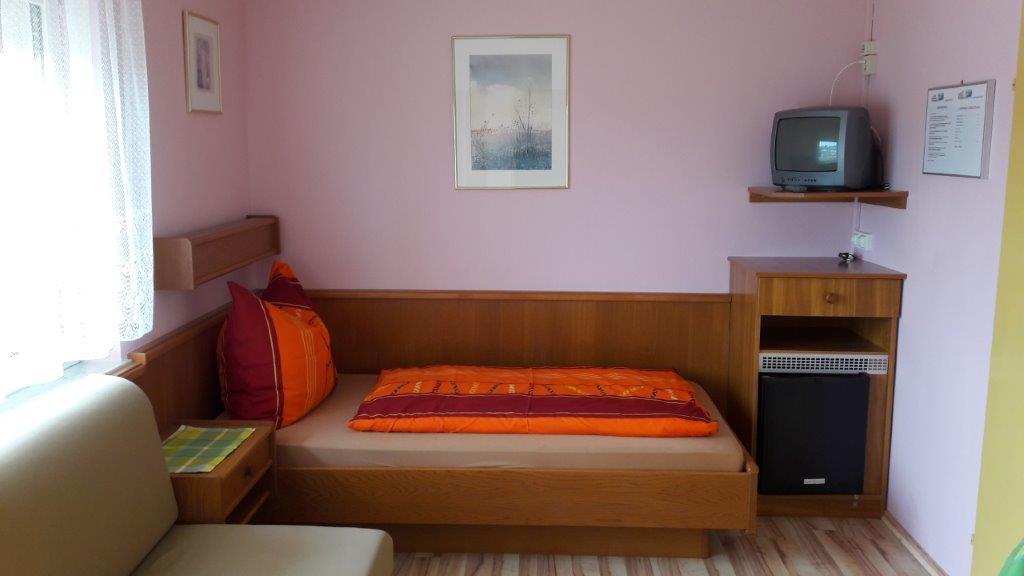 Arkadenhaus Steiner Bed & Breakfast Подерсдорф ам Зее Екстериор снимка
